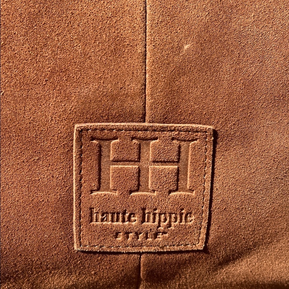 Haute Hippie | Honey Tan Suede Bucket Bag w/ Fringe and Adjustable Buckle - Picture 4 of 11